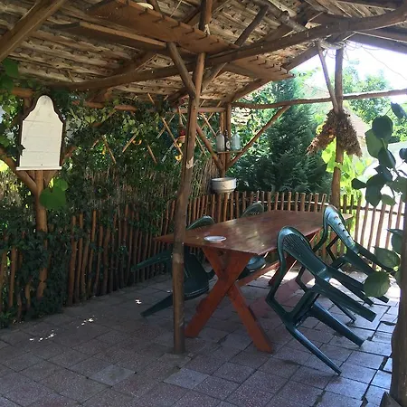 Rozsa Sandor Vendeghaz Guest house *